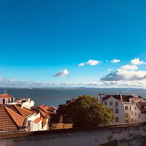 Guest house Santa Clara Lisbon
